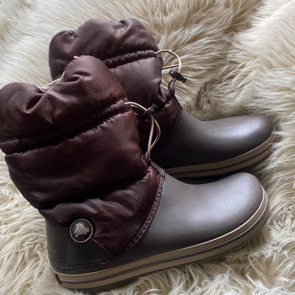 Crocs winter rain boots $72 Chocolate womans 7